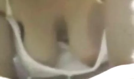 Voglio anche toccare bene il seno, Leccare l'apertura vaginale, godermi i soffi sono video hard casalinghi italiani deliziosi e, infine, sentire come il grasso del cavallo bambino sta saltando verso di te!