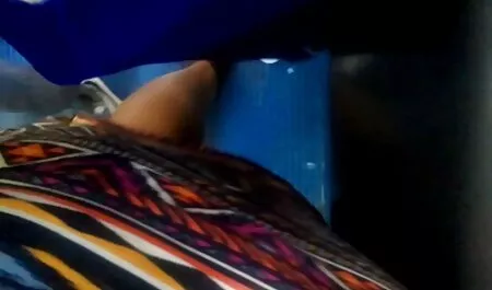 Una video hard italiani privati segretaria che è bellissima e bella, dopo aver saputo che il suo capo non è presente fino alla sera, ha deciso di alleviare lo stress