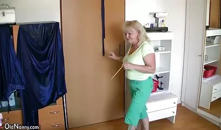 Egli lo prenderà in bocca, e saltare al pene, video hard amatoriali italiani gratuiti e godere il suo sperma