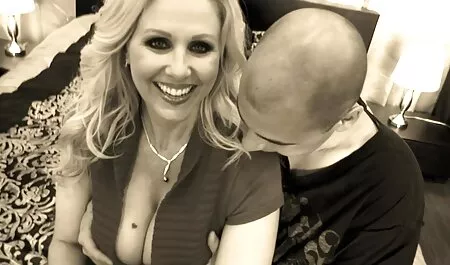 Due video hard italiani privati giovani ragazze succhiare il clitoride