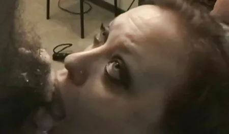 Bambola comprare un grande cetriolo nel negozio e avvitando se video hard amatoriali fatti in casa stesso