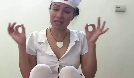 Una bella ragazza l'origine di Pietroburgo è venuto in un salone di bellezza il video hard italiani amatoriali gratis posto di un giovane massaggiatore al lavoro. Vedere come il suo pene sporgente dai pantaloni, carino si rese conto che le piaceva molto e ha deciso di sedurlo.