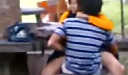 Una ragazza Asia ha appena lasciato la camera delle film hard casalinghi italiani torture