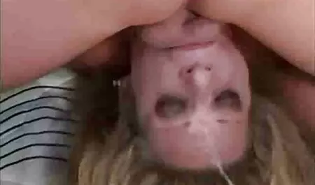 La bionda ha trovato un ottimo modo per scegliere i loro partner sessuali. video amatoriali italiani hard Ha deciso di trasformarsi in un agente di polizia e un orologio sulla strada per trovare qualcuno che gli piace
