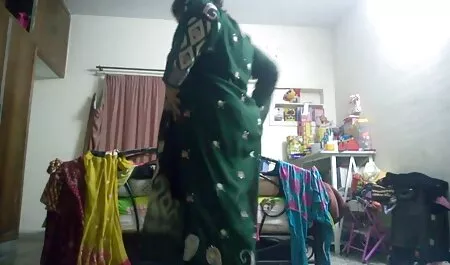 In primo luogo si stava accarezzando, ma ben presto non poteva stare in piedi, e film hard privati il pene è un capo forte finisce in bocca