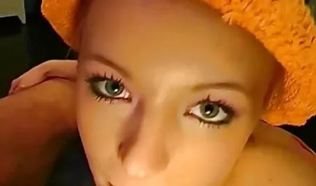 Sylvia richiede grasso video hard amatoriali in spiaggia di pollo reale
