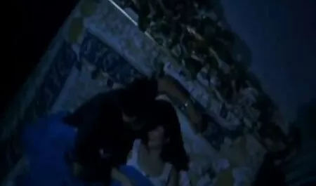 Le due ragazze intrattenere un ragazzo video hard amatoriali napoletani