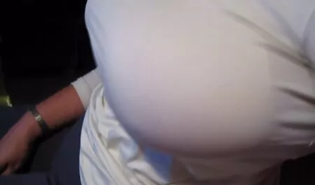 Un magnaccia che è eccitato film porno amatoriali italiani gratuiti ha deciso di fare sesso con un ragazzo amico baffi