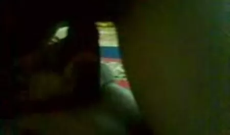 Allarga le gambe con un bacio molto seducente film amatoriali italiani hard e dolce, un gemito che eccita e senza problemi si lascia scopare in due buchi.