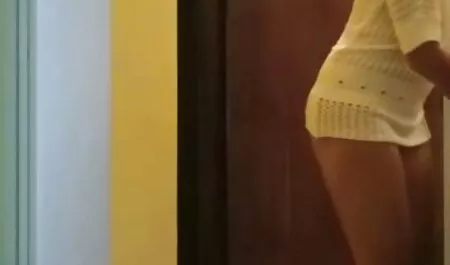 Una ragazza sexy che sogna un amatoriali gratis hard pene Grande e forte, mentre un amico di suo padre è entrato nella stanza. Ragazza Eccitata senza pensarci due volte, costretta a scoparla in tutte le fessure e sperma nella vagina