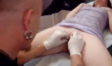 Piccoli seni di casting hard amatoriale una ragazza Egiziana sexy