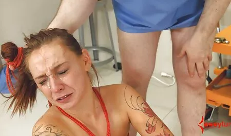 Accarezzare film porno amatoriale donne mature romantico sexy ballerini e macho caldo